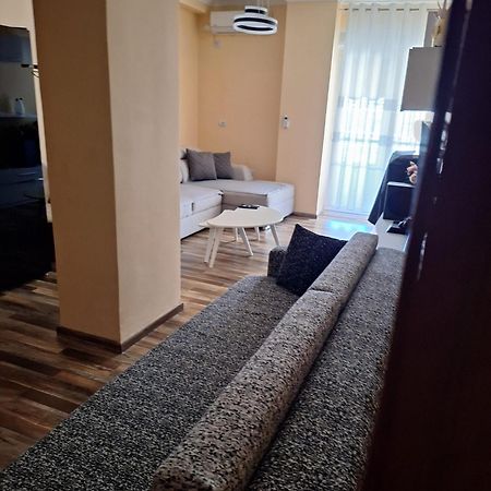 Apartment Sea View Durres Bagian luar foto