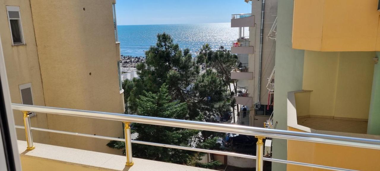 Apartment Sea View Durres Bagian luar foto